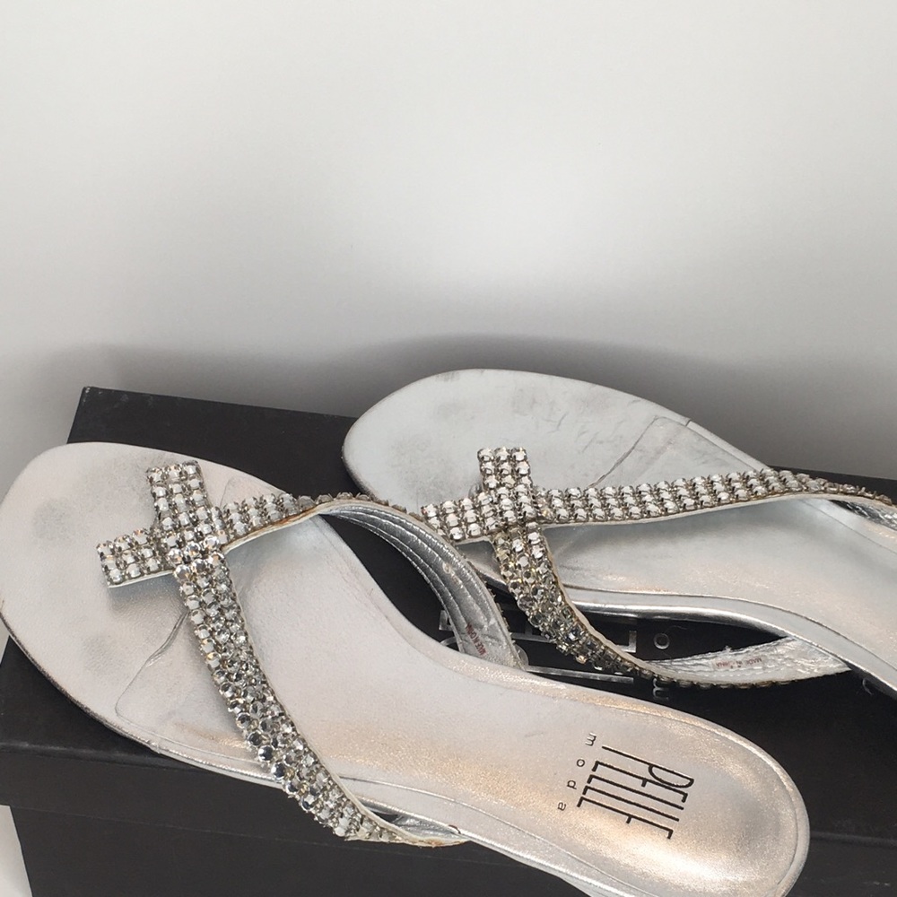 Pelle Moda - Silver Leather and Rhinestones 7.5 - Picture 3 of 6